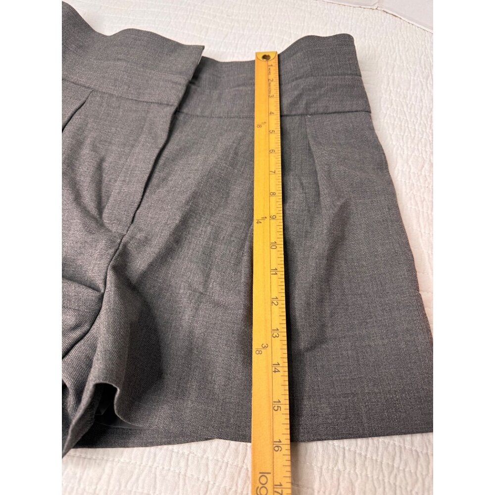 NWT Aritzia Babaton Bureau Grey Fold Over Shorts Woman’s SZ 8 - Picture 12 of 12